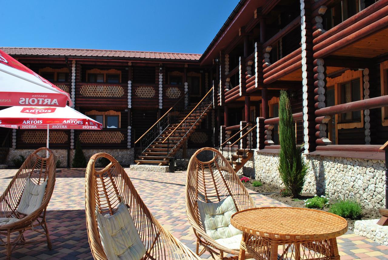 Hotel Berloga Burlach'ya Balka Exterior foto
